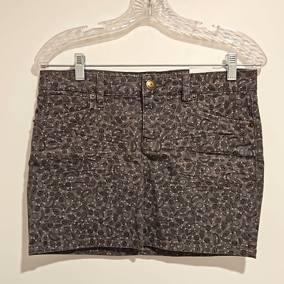 BCBGeneration 'The Joey' Dark Slate gray fruit print mini skirt sz.26 5 pockets - Picture 3 of 7